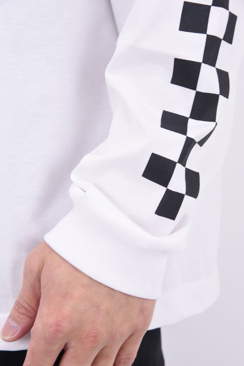 【25SS】 LOGO ASSORTED LONG SLEEVE MOCK TEE / ロゴプリント ロングスリーブ モックネック (ホワイト)
