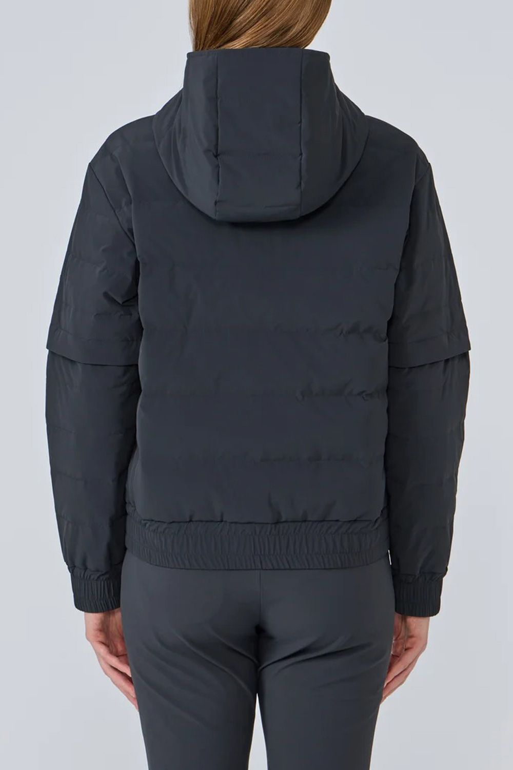 【25AW】 【レディース】 はっ水防風デタッチャブルダウンジャケット (ブラック)