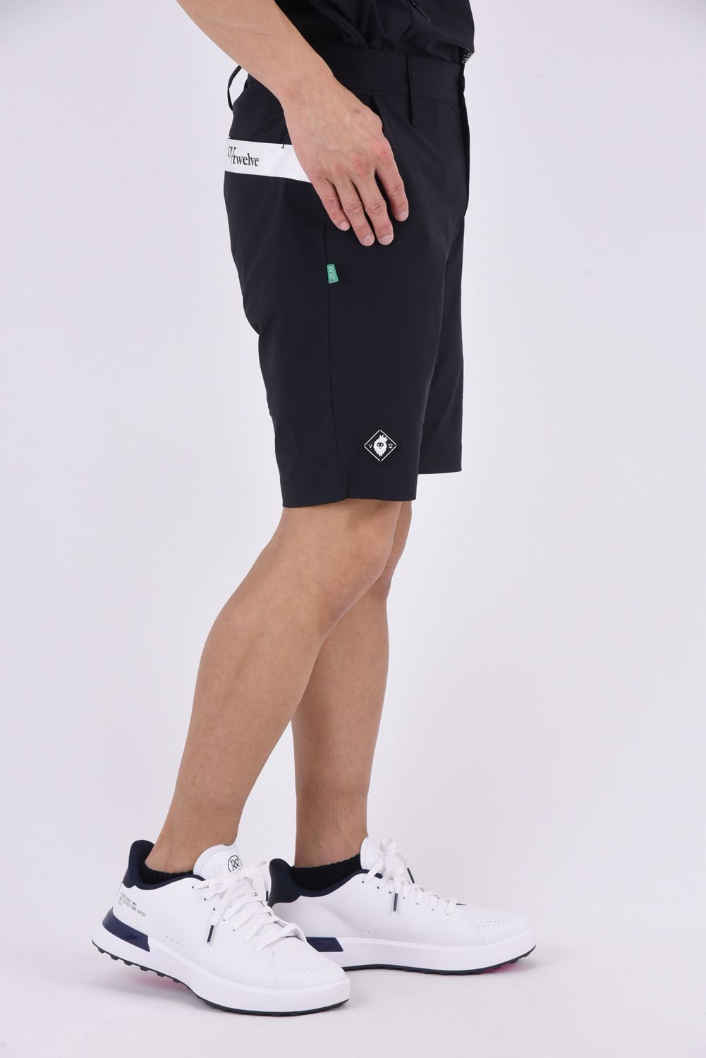 【26SS】 OZ SHORTS / ストレッチナイロン バックロゴライン ショートパンツ (ブラック)