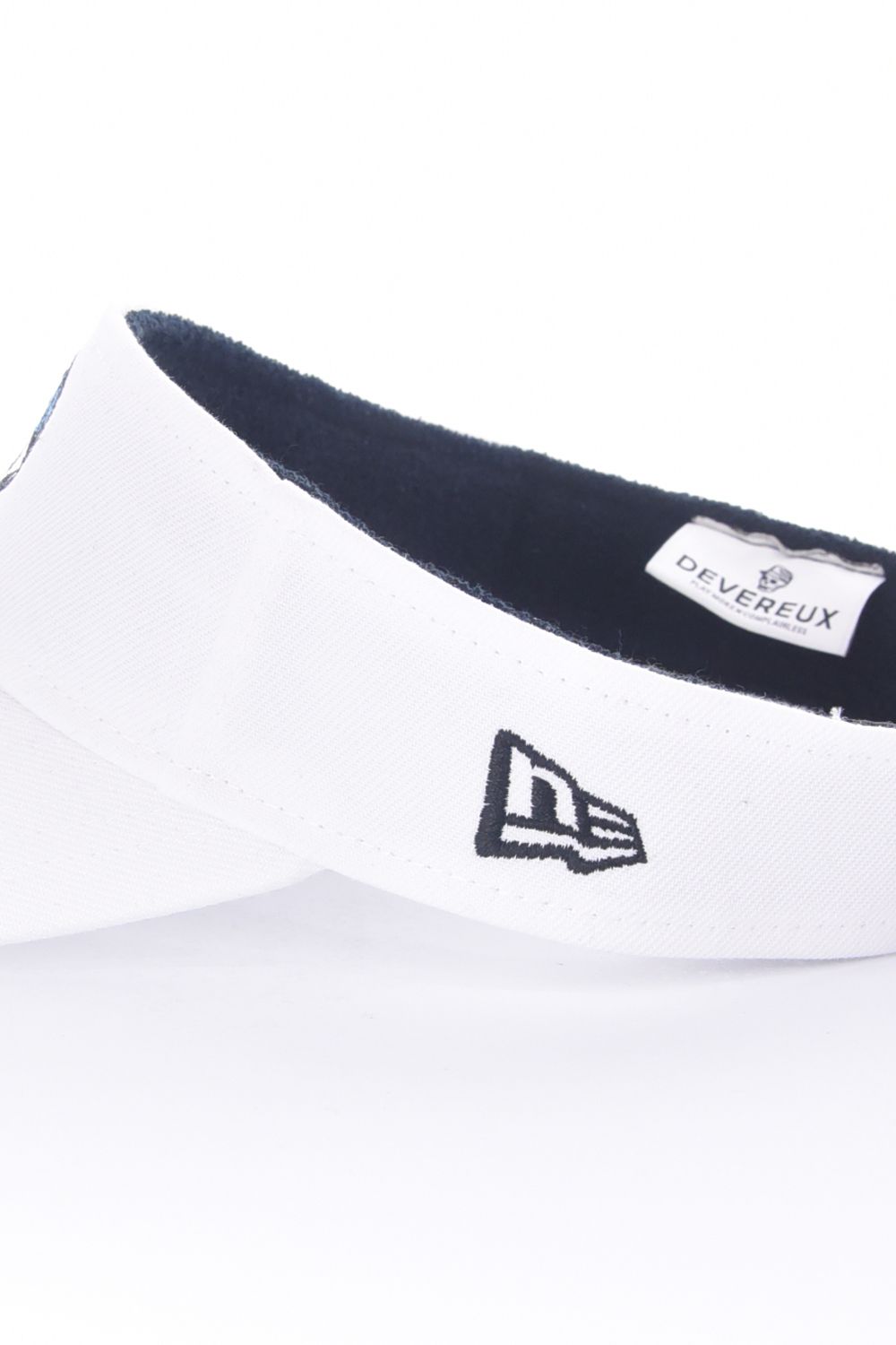 【26SS】 DVG×NEW ERA® VISOR / スカル刺繡 サンバイザー (ホワイト)