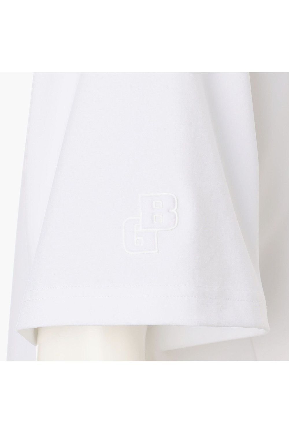 【26SS】【レディース】 WS STTCHED 3D LOGO HIGHNECK RF / 3Dブランドロゴ リラックスフィット ワントーン ハイネックシャツ (ホワイト)