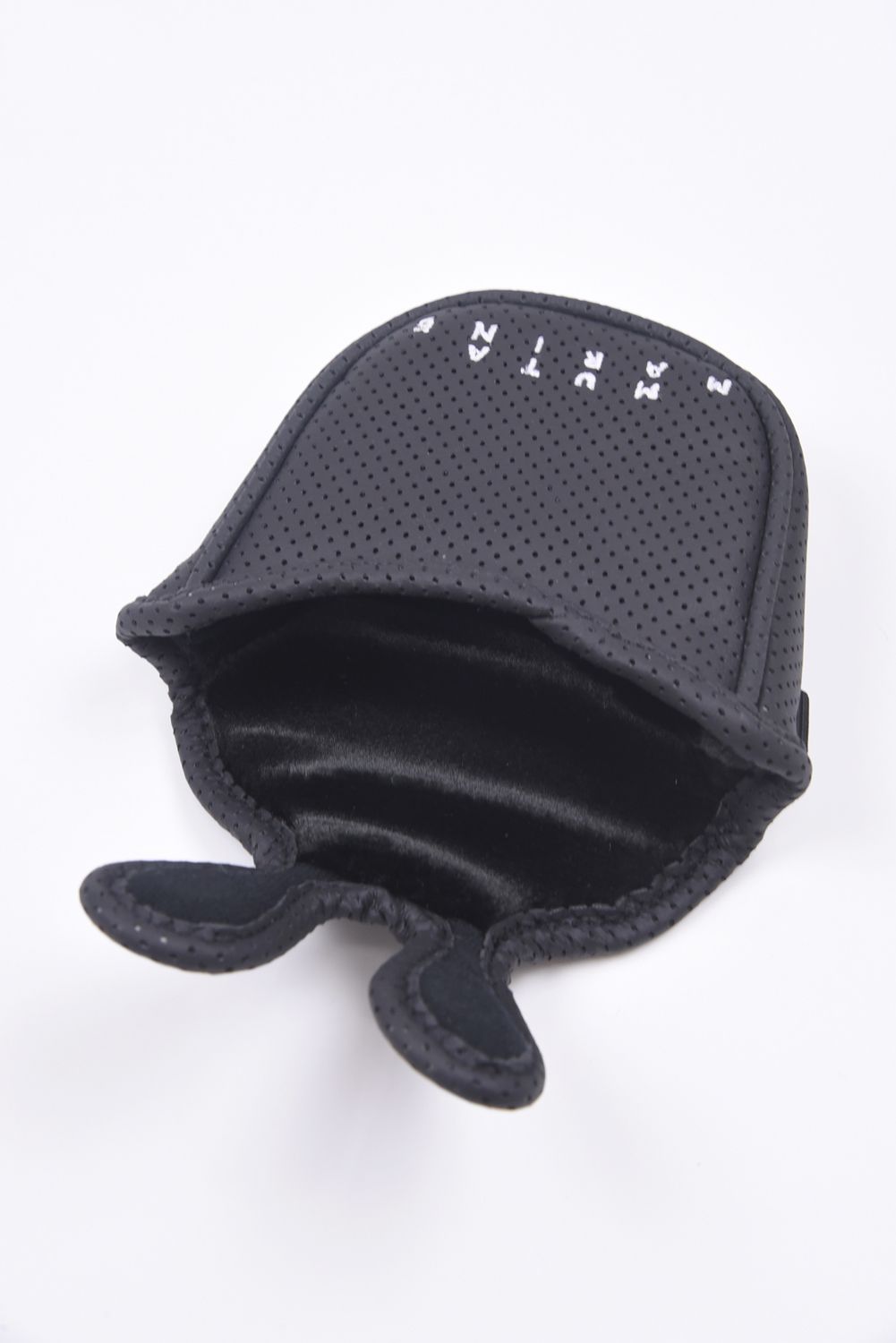HEAD COVER / パンチング バイカラー マレットタイプ パターカバー (ブラック)