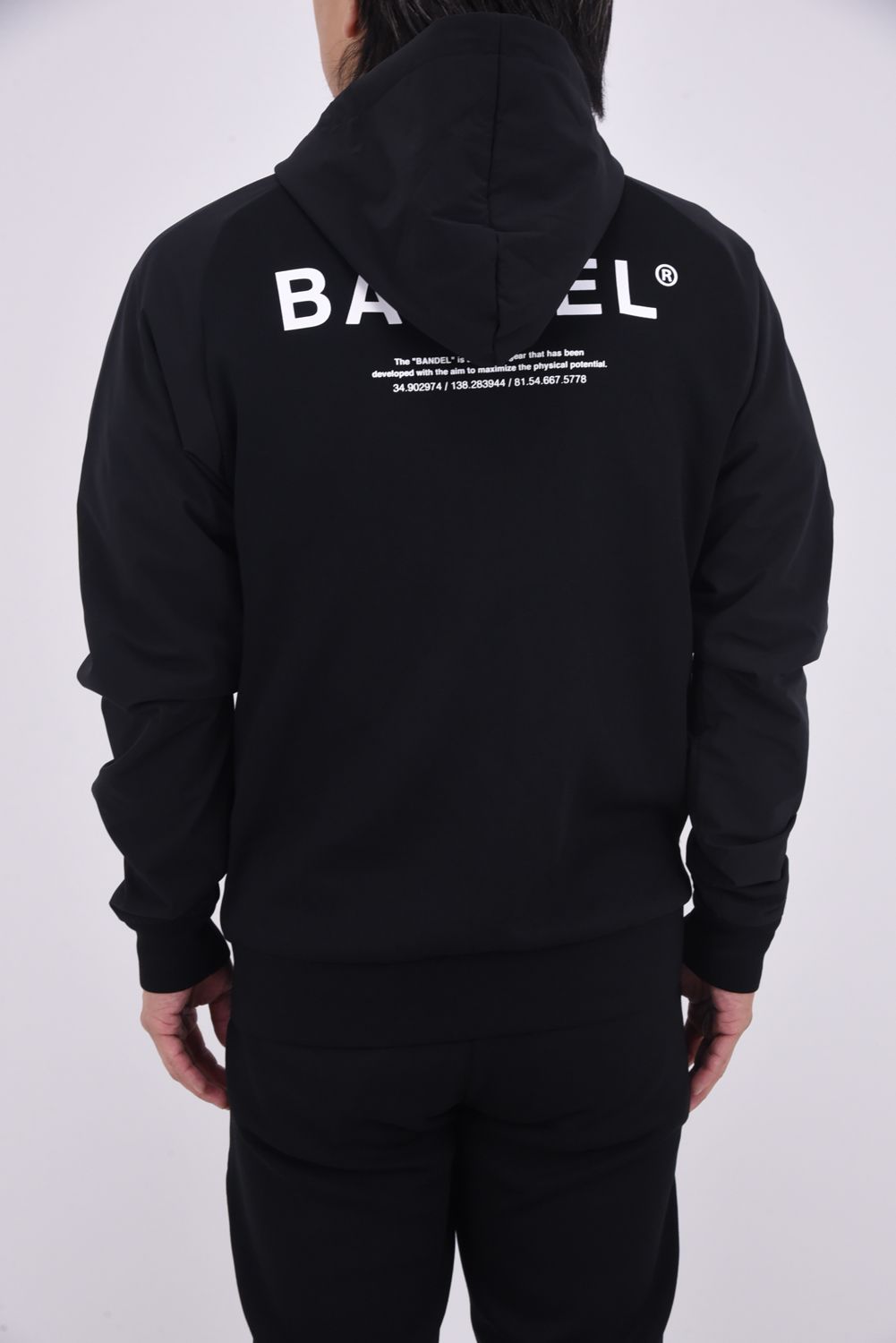 【25AW】 SWITCH RAGLAN SLEEVE ZIP HOODIE / ボンディング素材 ラグランスリーブ ハイネックジップフーディー (ブラック)