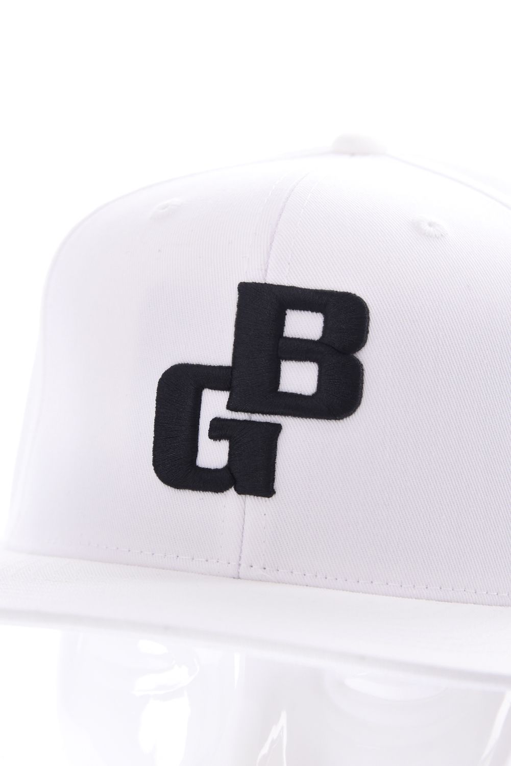 【26SS】 MEN’S BG LOGO FLAT VISOR CAP / BGロゴ フラットキャップ (ホワイト)