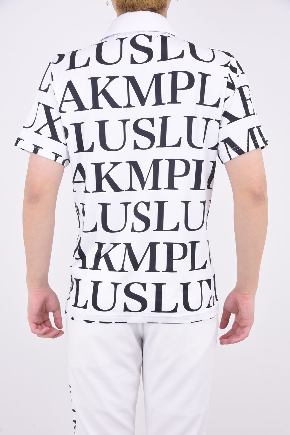 HORIZONTAL PATTERN LOGO POLO SHIRTS / 襟ロゴ 総柄 半袖ポロシャツ ホワイト