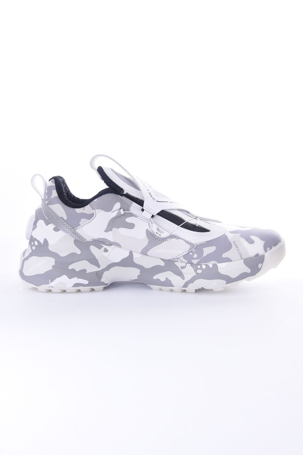 ATRIUM SPIKELESS SHOES / カモフラージュプリント ローカット スパイクレススニーカー (ホワイト)