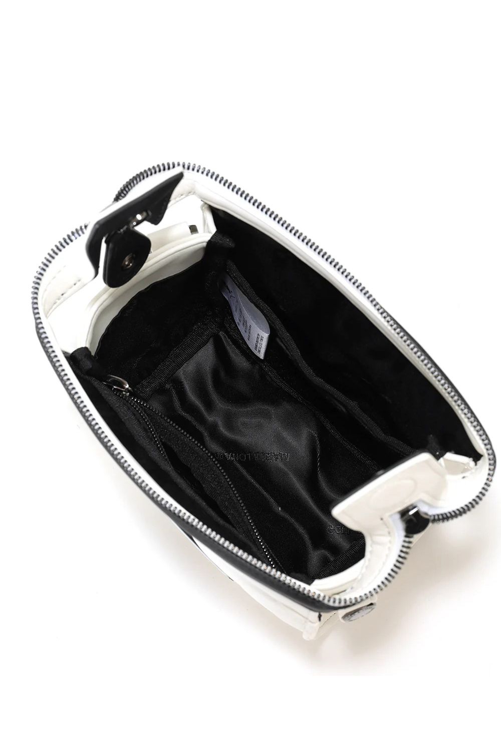 ETERNAL QUILTED 2-WAY BELT BAG / シンセティックレザー サークルスカル キルティング 2WAYウエストポーチ (ホワイト)