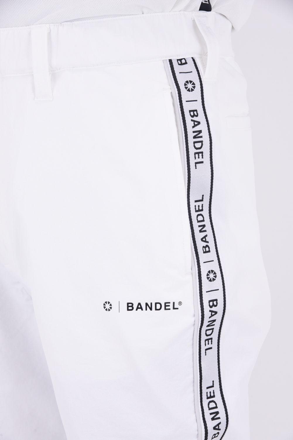 WATER REPELLENT PIPING LONGPANTS / 4WAY ストレッチ 撥水素材 ロゴテープ ロングパンツ (ホワイト)