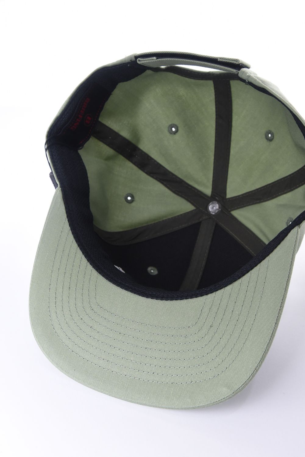 【26SS】 MEN’S BASIC FLAT VISOR CAP / ベーシック ブランドロゴ フラットキャップ (セージグリーン)