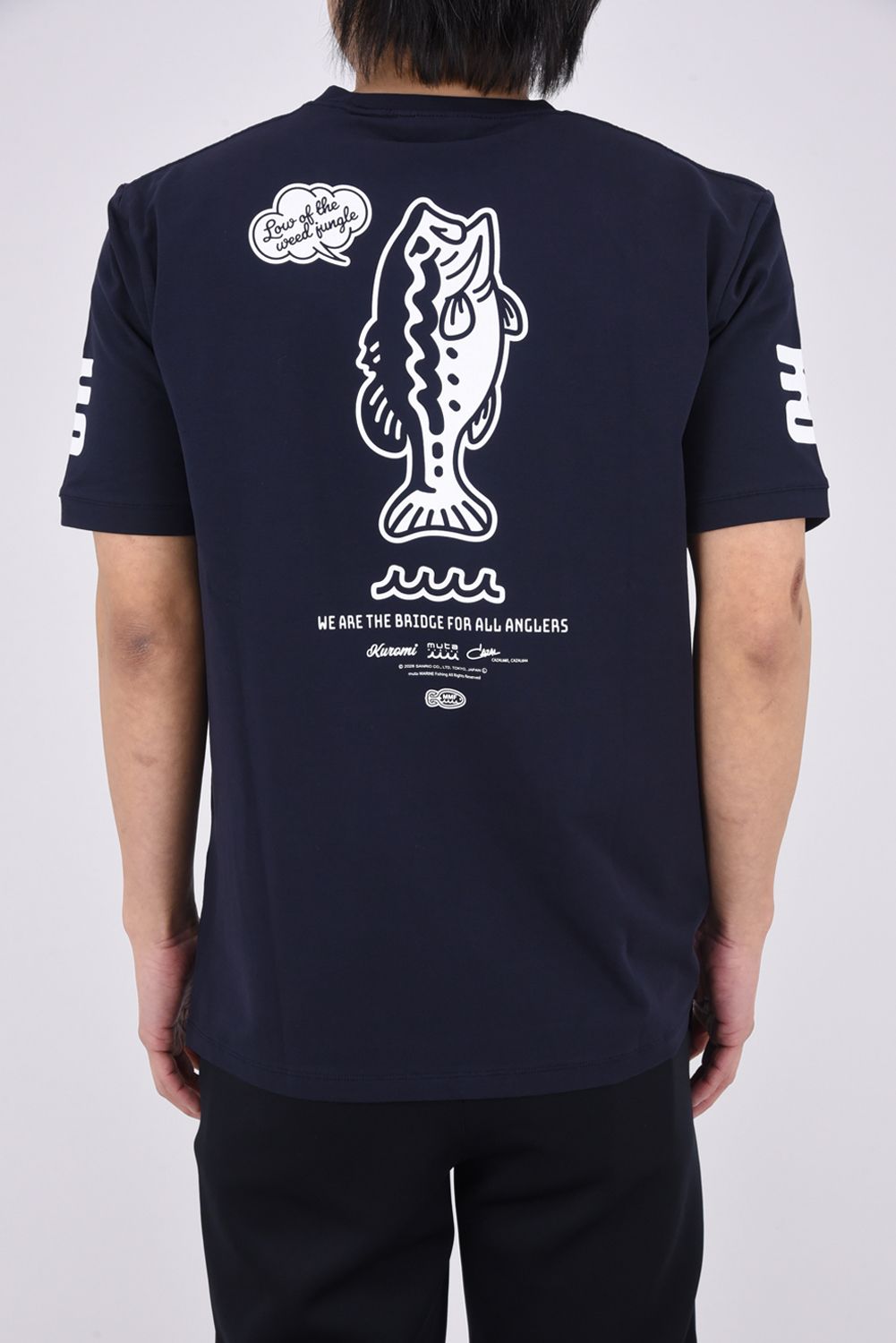 【26SS】 Kuromi × muta MARINE Fishing STRETCH T-SHIRT / Kuromiコラボレーション Tシャツ (ネイビー)
