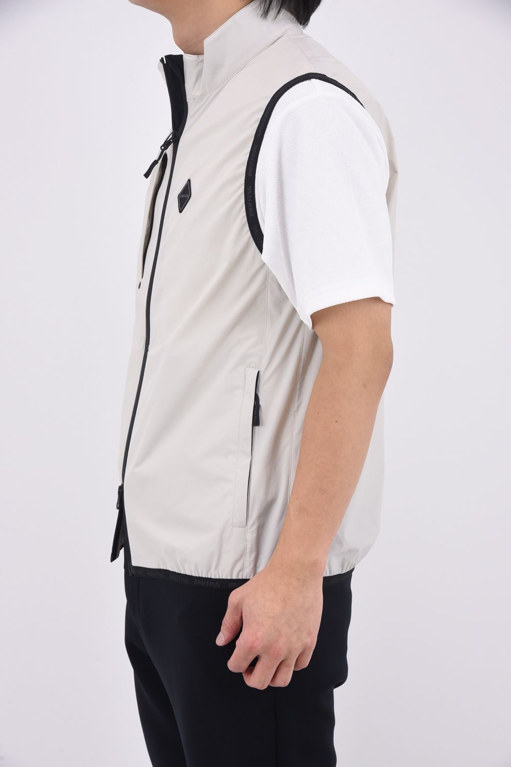 【26SS】 MEN'S POCKTABLE WIND VEST / 4WAYストレッチタフタ ポケッタブル ライトベスト (ベージュ)
