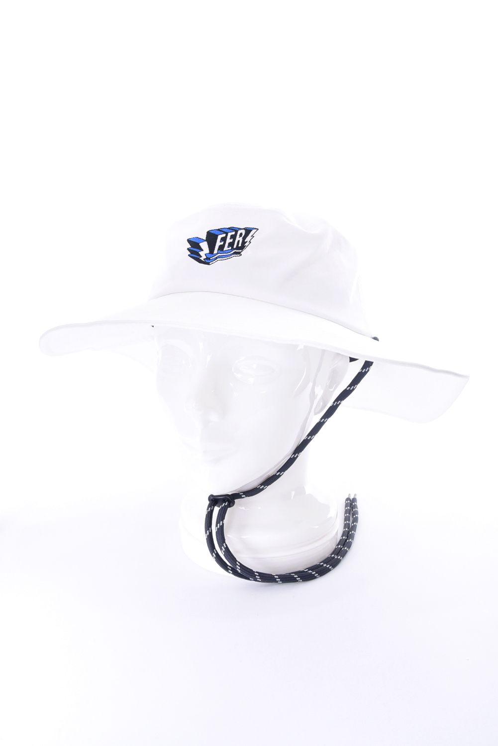【26SS】【FER COLLECTION】 SWAG LOGO DRY TECH HAT / 3Dロゴ刺繍 2WAYバケットハット (ホワイト)