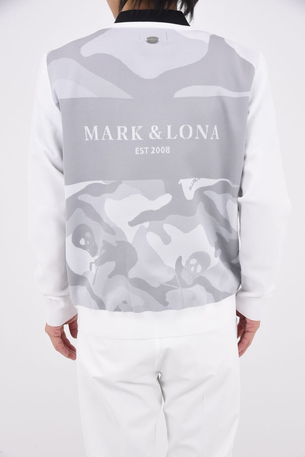 【26SS】 GAUGE BACK PANEL CAMOUFLAGE CREW / オリジナルカモジャカード ブランドロゴ クルーネックニット (ホワイト)