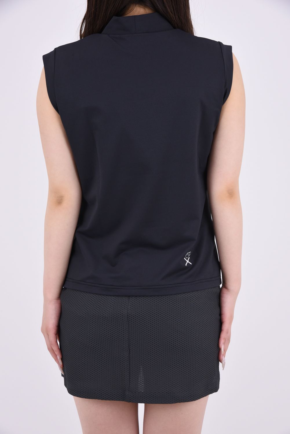 【ポイント10倍】 【26SS】【レディース】 DOT MESH NS MOCK TEE / ドットメッシュ生地 3Dブランドロゴ ノースリーブ モックネックTシャツ (ブラック)