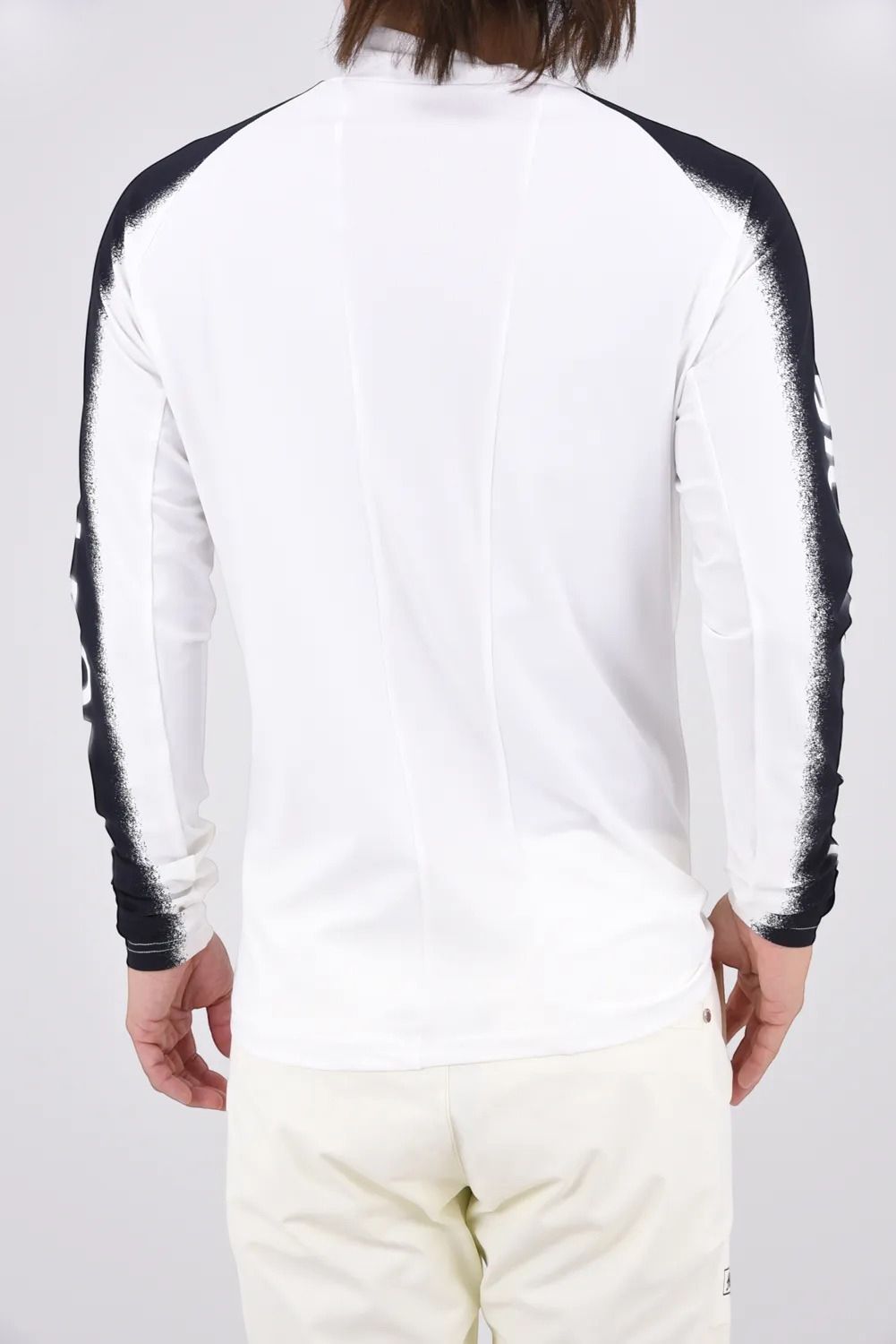 【26AW】 VANGUARD PANEL MOCK NECK / モノトーン サイドロゴ UVカット モックネックTシャツ (ホワイト)