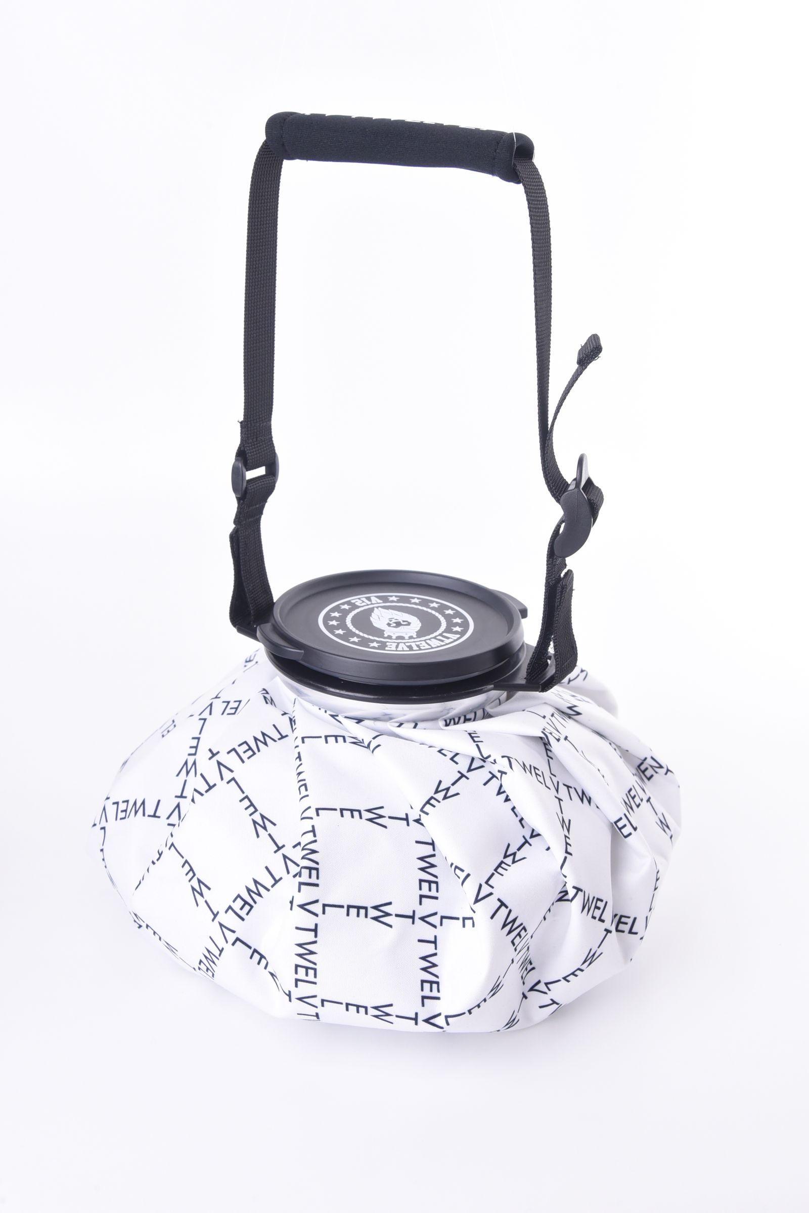 【26SS】 TYPO GRID ICE BAG / ブランドロゴ総柄 アイスバッグ (ホワイト)
