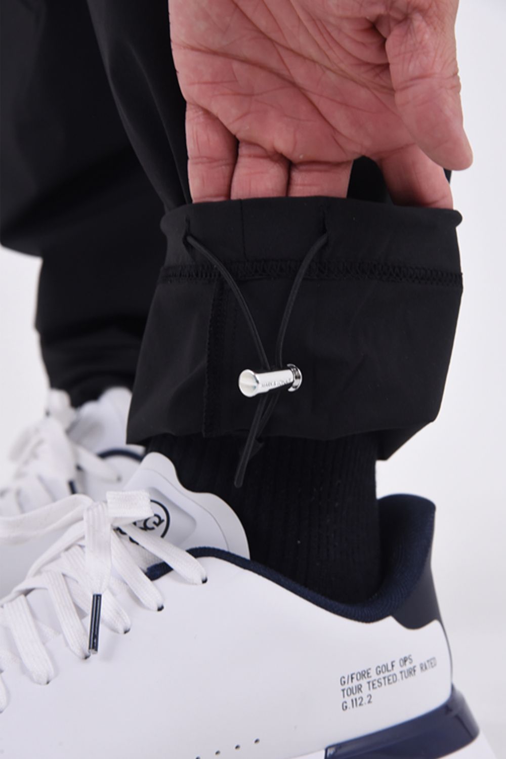 【26SS】 ROGUE AIRFLOW TECH PANTS / 高機能ナイロン パンチングスカルロゴ テクニカルロングパンツ (ブラック)