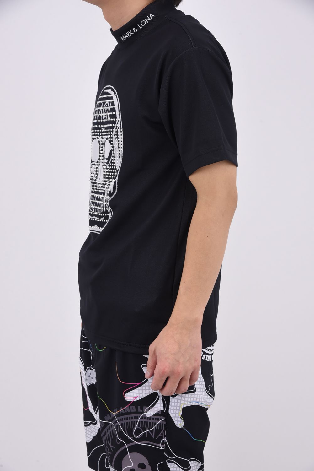 【2026SS 木村拓哉さん着用 VOL.4】 LOVE OF GOD SPECTRUM PERFORMANCE MOCK / ジャパンメイド スカルジャカード スワロフスキー モックネックTシャツ (ブラック)