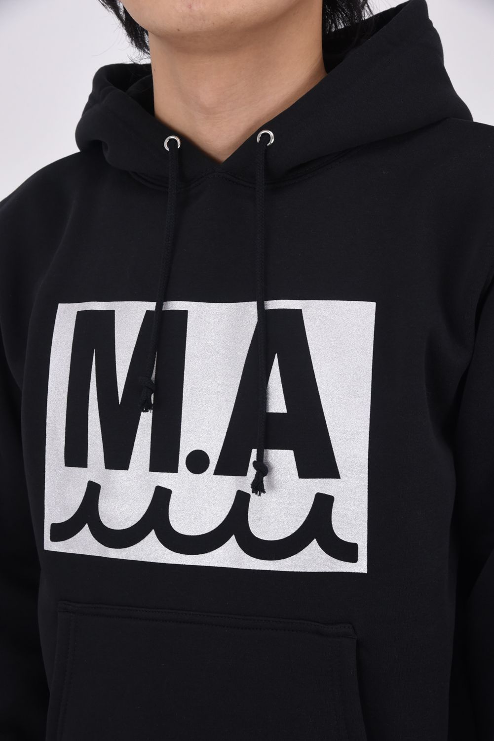 【muta MARINE】ACANTHUS × muta MARINE コラボ ロゴ フーディ muta MARINE × ACANTHUS マルチロゴ パーカー | ACANTHUS ONLINE