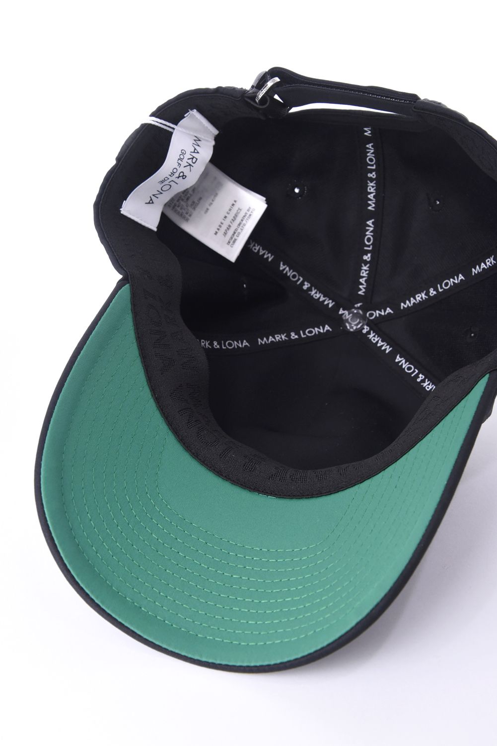 【26SS】 IRON SKULL CRYSTAL ACCENT CAP / アイアンスカル ブランドロゴ刺繍 ベースボールキャップ (ブラック)