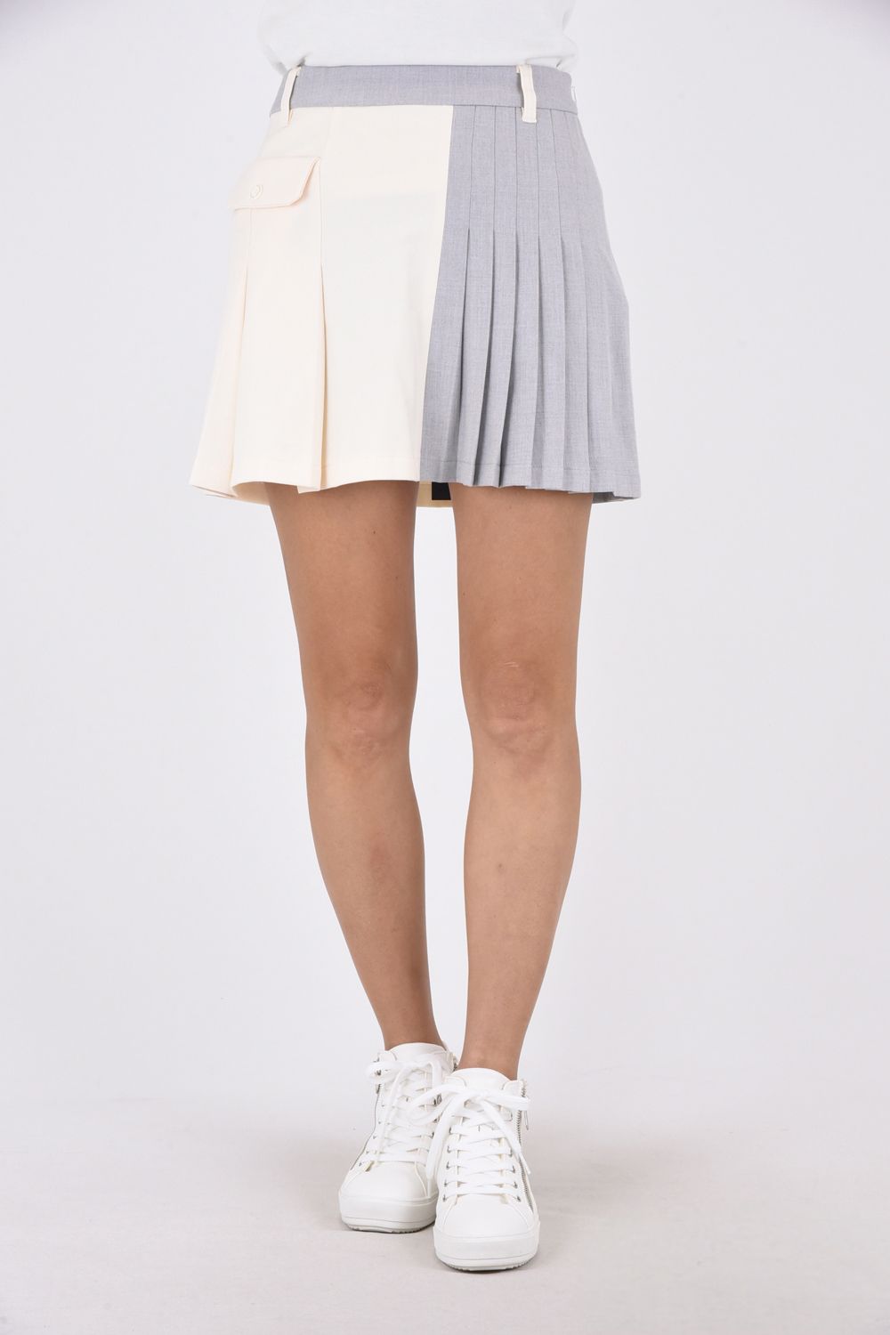 1PIU1UGUALE3 GOLF - 【レディース】 SIDE PLEATS SKIRT / 113ロゴ