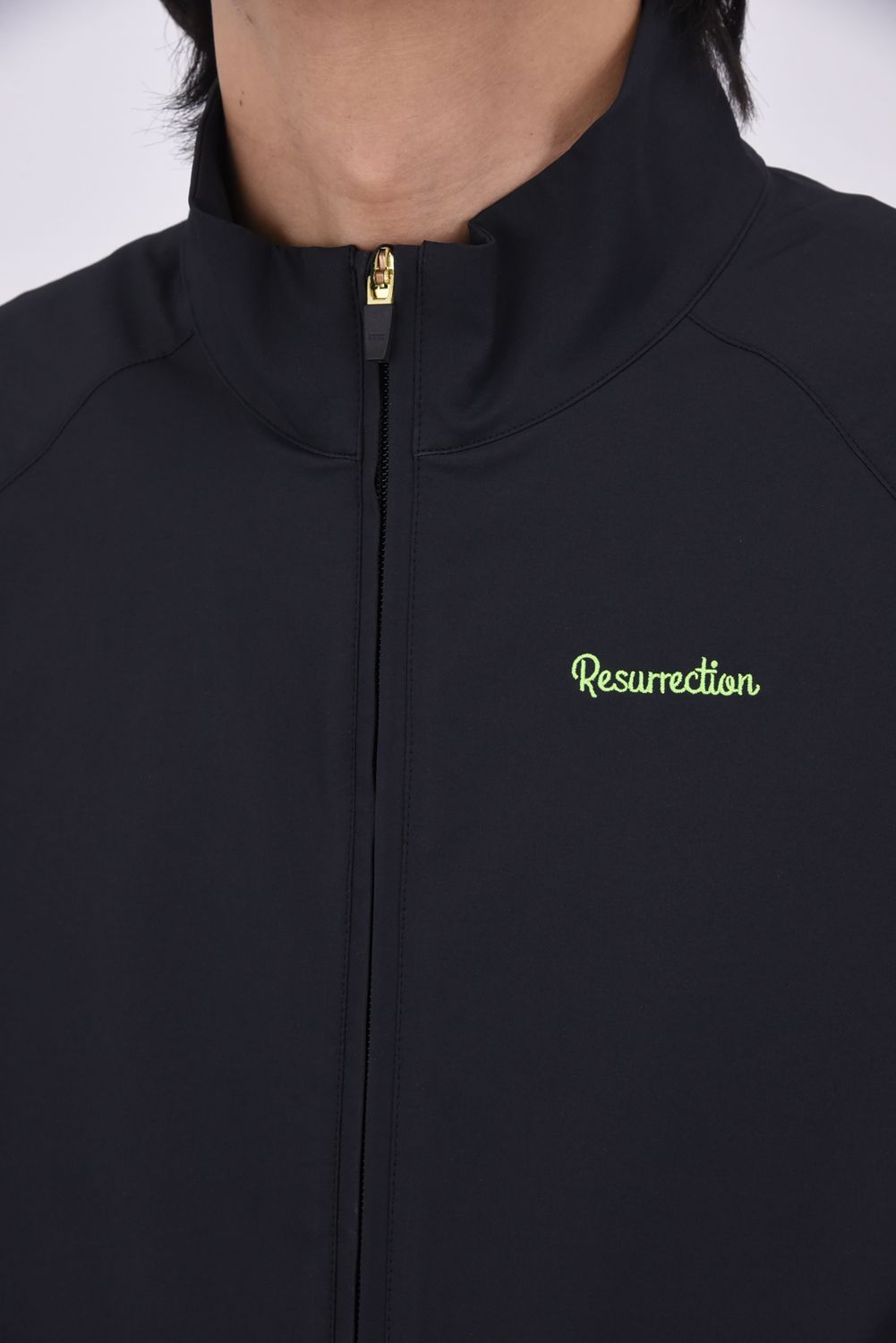 【26SS】 NEON LIGHT OUTERWEAR / ネオンシリーズ ブランドロゴ ジップアップ ライトアウター (ブラック)*