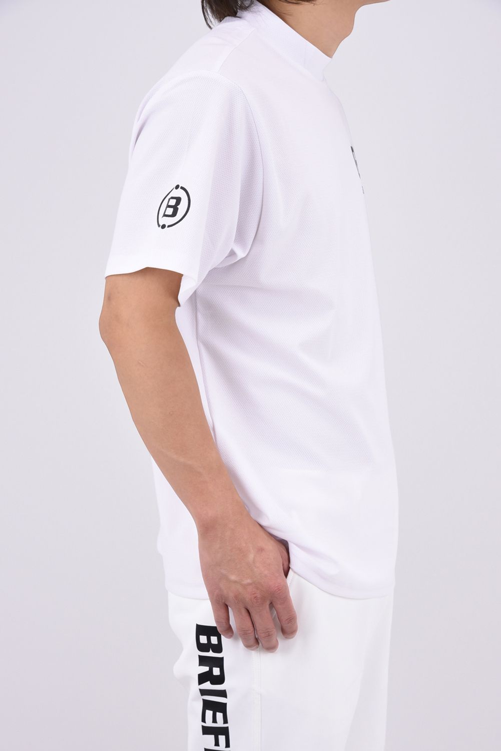 【26AW】 MEN’S EARTH MESH HIGHNECK / ストレッチメッシュ生地 BGロゴプリント モックネックTシャツ (ホワイト)