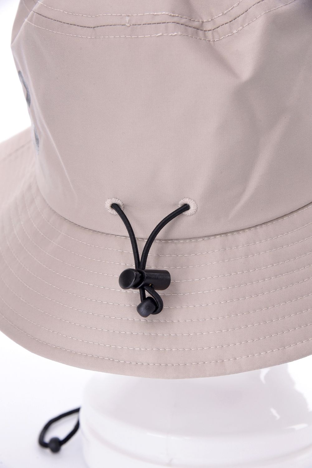 REIN BUCKET HAT / 防水 ロゴ バケットハット (ベージュ)