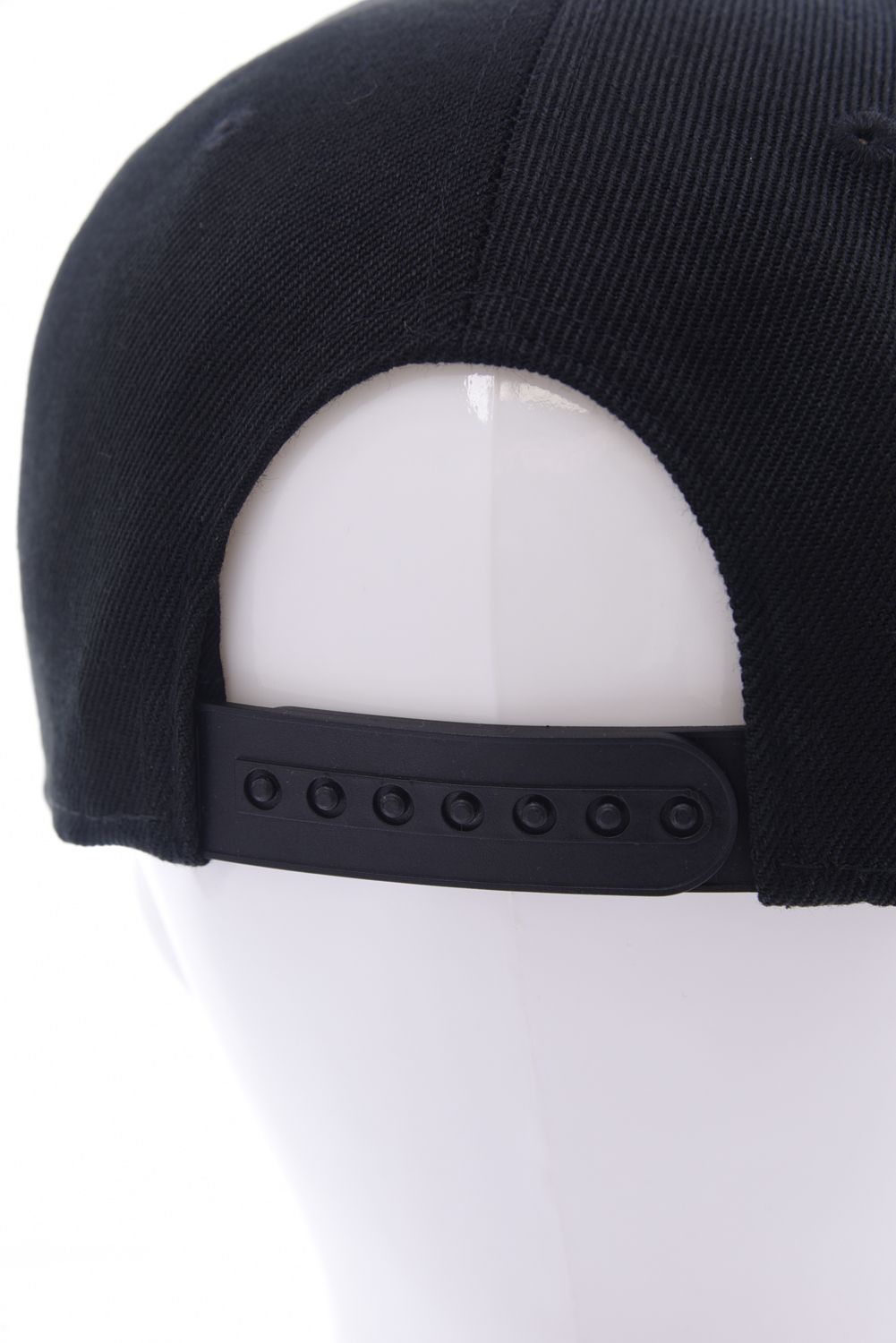 Yips CAP / 3D刺繍 筆記体ロゴ キャップ (ブラック)