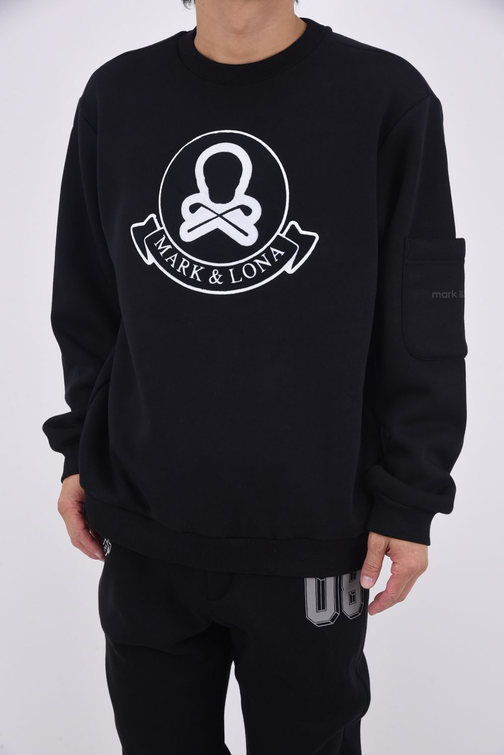 【2025AW】 PULLOVER / 裏フリース スウェット素材 ブランクスカル刺繍 プルオーバー (ブラック)