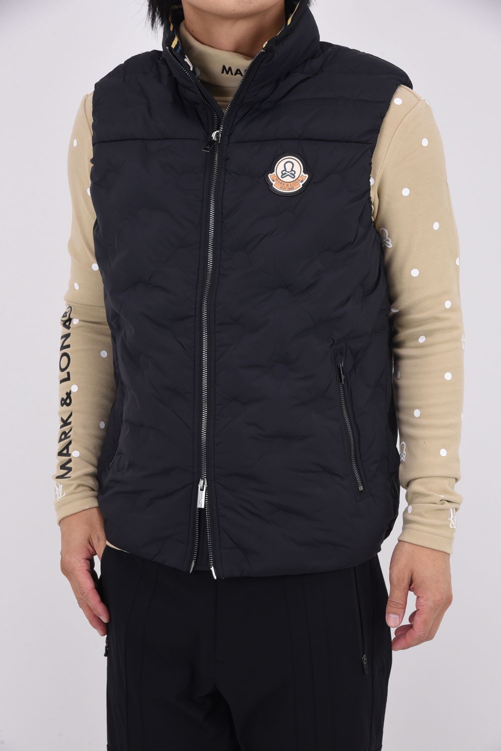 【2025AW】 SYNK SEAMLESS DOWN VEST / ドットパターンシームレス ダウンベスト (ブラック)