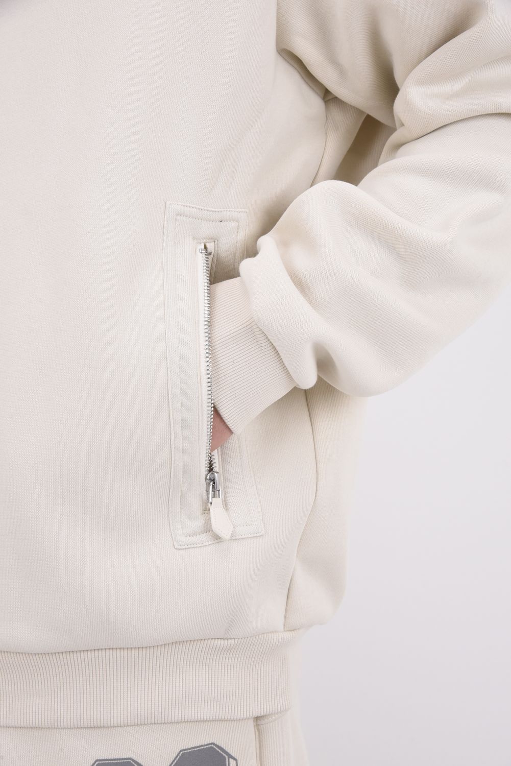 【2025AW】 HOODIE / 裏フリース スウェット素材 ジップアップフーディー (オフホワイト)