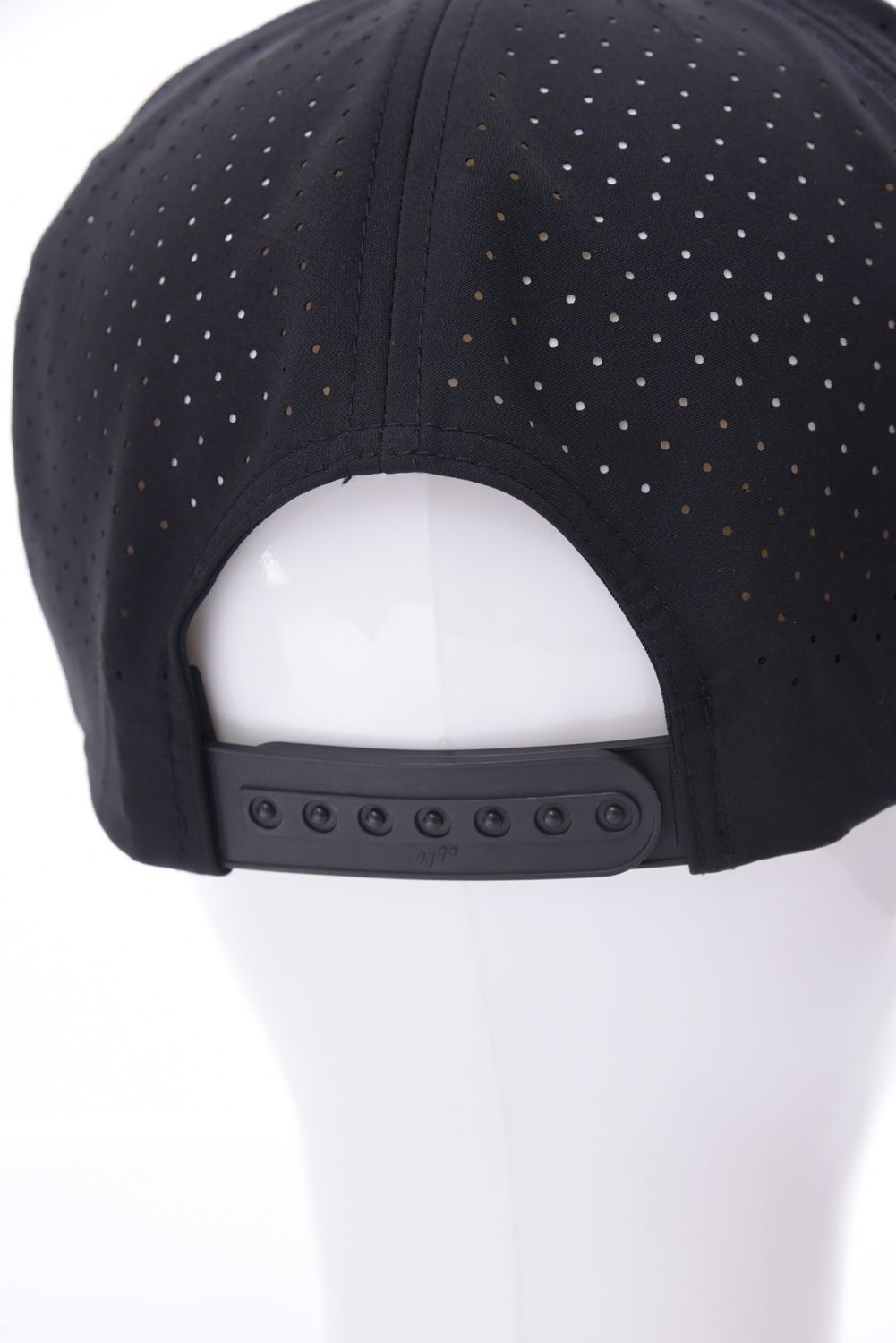 【26SS】 SNAPBACK CAP 113G / サークルデザイン パンチングメッシュ スナップバックキャップ  (ブラック)