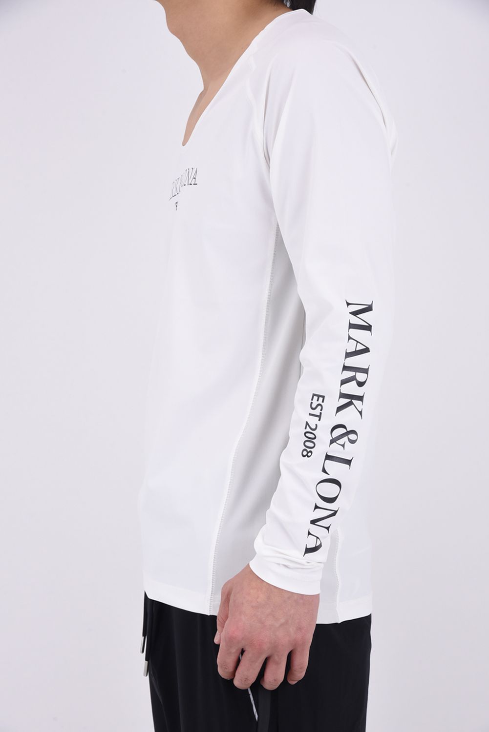 【26SS】 HEC U-NECK UV BASE LAYER / ブランドロゴ ロングスリーブ Uネック サマーインナーTシャツ (ホワイト)