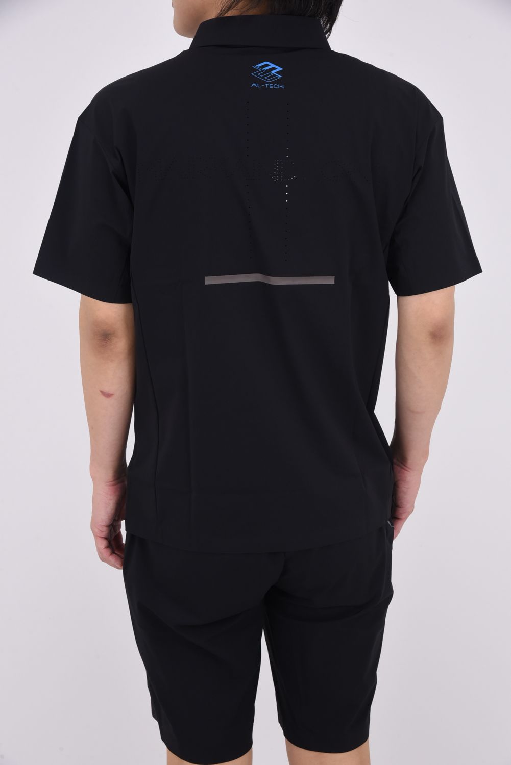 マーク＆ロナ　ポロシャツ　ブラック2024SS MARK&LONA - 【2025AW】 VOLTAIC LASER VENT POLO / ナイロン