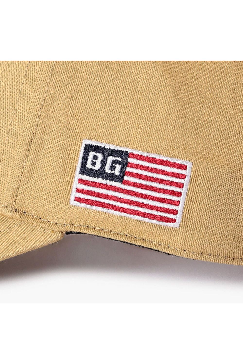 【26AW】 MEN’S COLLEGE LOGO CAP / カレッジロゴ刺繍 キャップ (ベージュ)