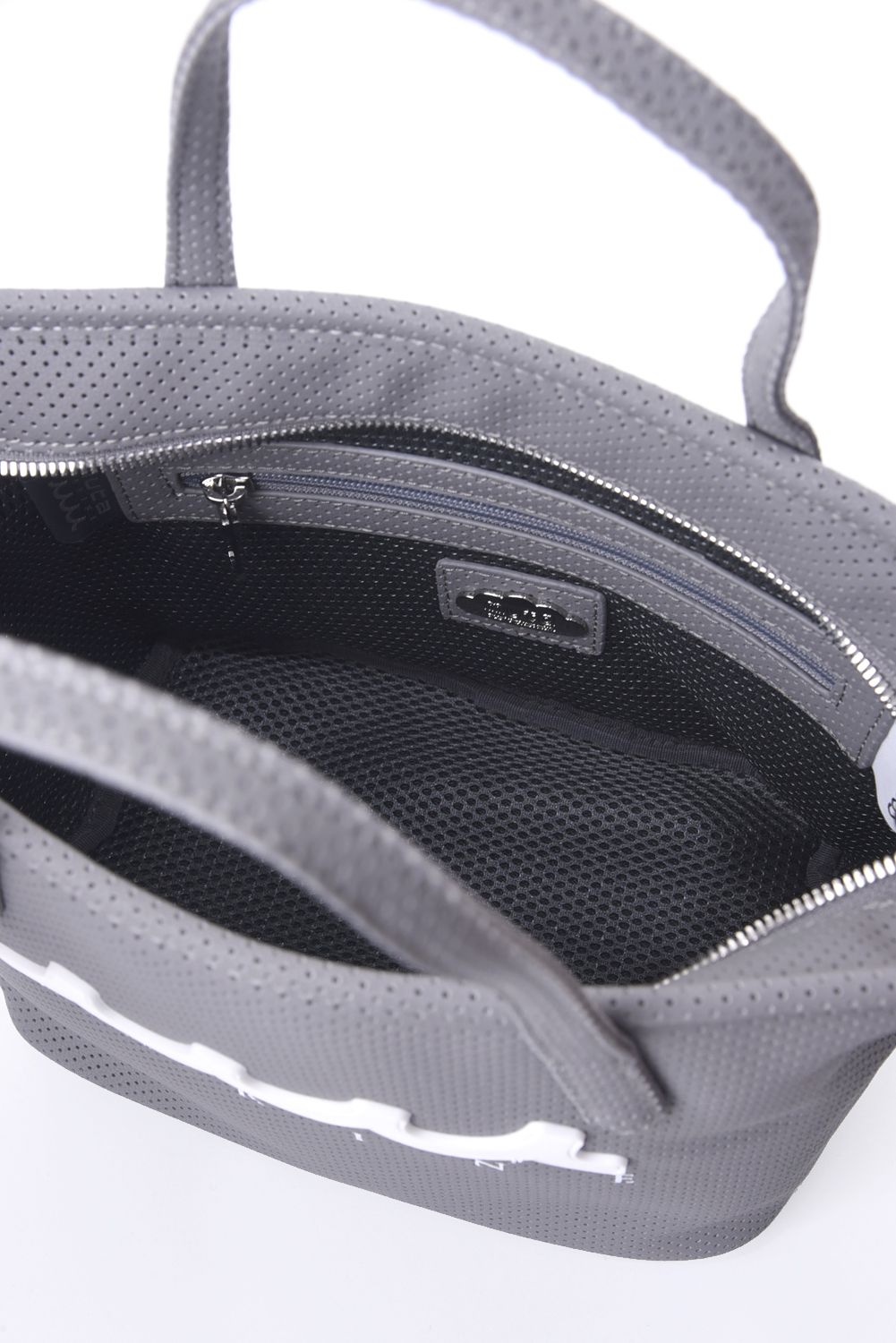 CONTINUA PERFORATED ETHICAL LEATHER MINI TOTE BAG / パンチングエシカルレザー ミニトートバッグ (グレー)