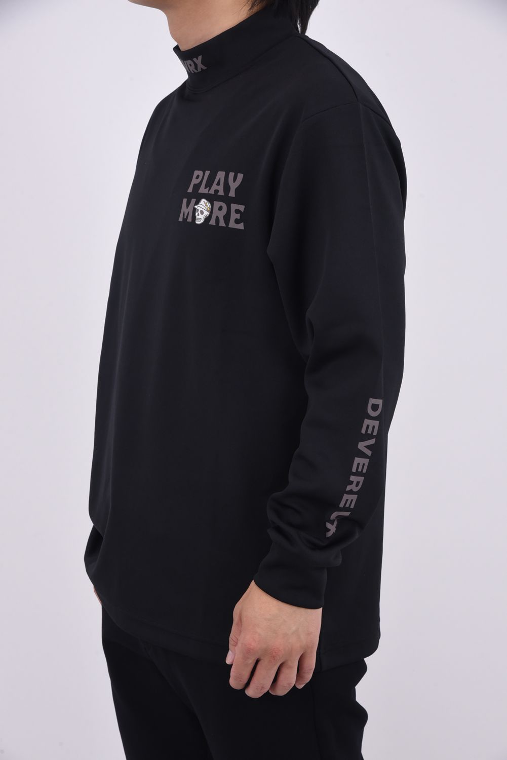 【25AW】 STINGER FITTED / バック スコーピオンデザイン ロングスリーブ モックネック (ブラック)