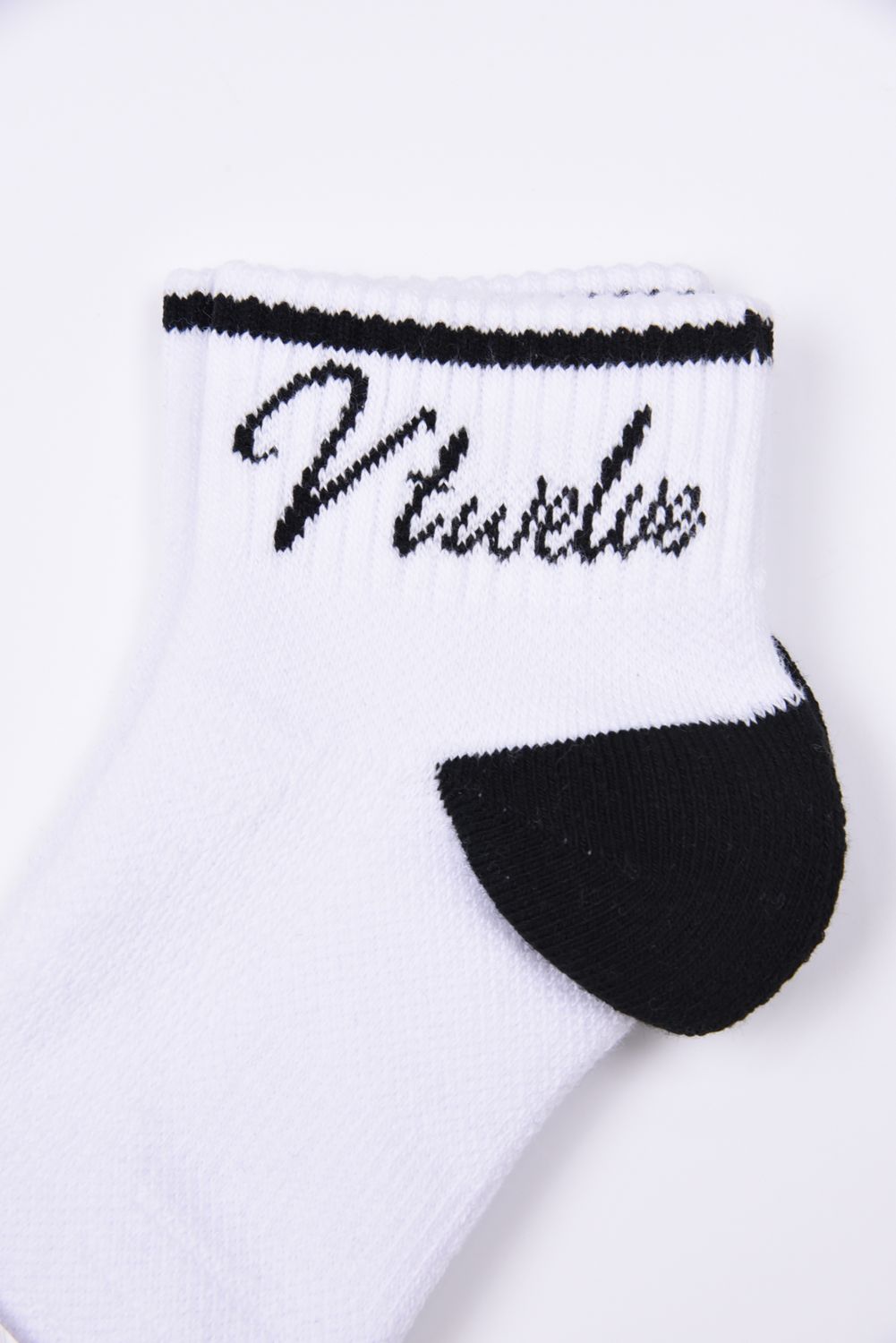 【26AW】【レディース】 HICKY SOCKS / 筆記体ロゴ ミドルソックス (ホワイト)
