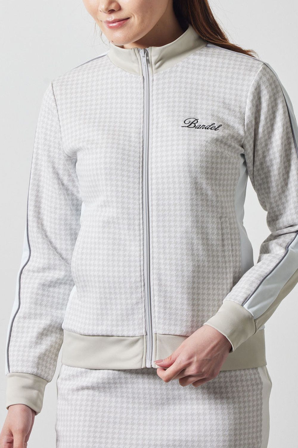 BANDEL GOLF - 【レディース】 HOUNDSTOOTH BICOLOR BLOUSON / 千鳥格子柄 バイカラー ジップブルゾン  (グレージュ) | GOSSIP GOLF