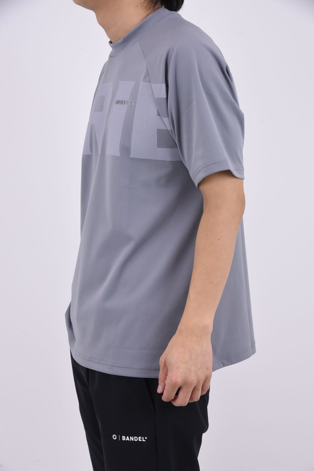 【26SS】 MEN’S BIG BEAT HIGHNECK / ビッグロゴ リラックスフィット モックネックTシャツ (グレー)