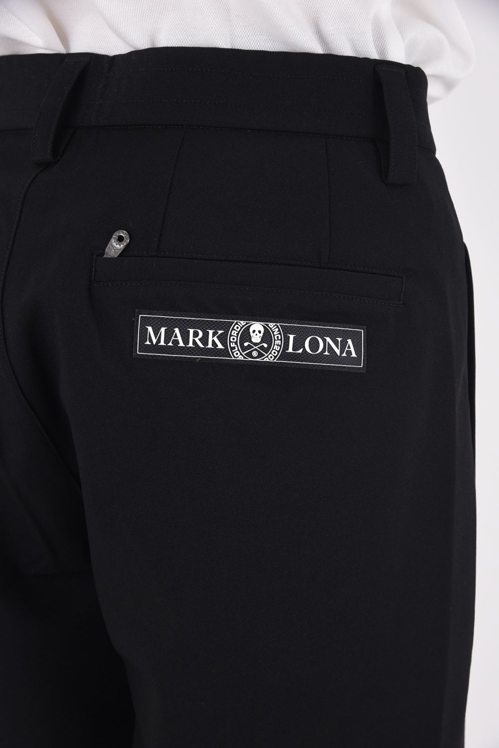 MASSIVE SHORTS / ハイテンションナイロン ショートパンツ (ブラック)