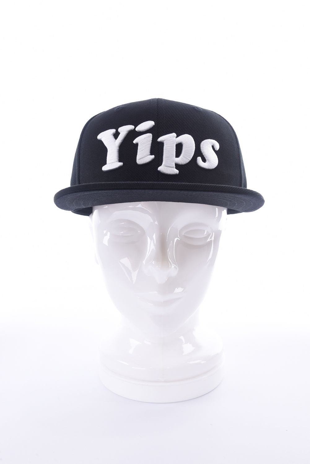 Yips CAP / 3D刺繍 筆記体ロゴ キャップ (ブラック)