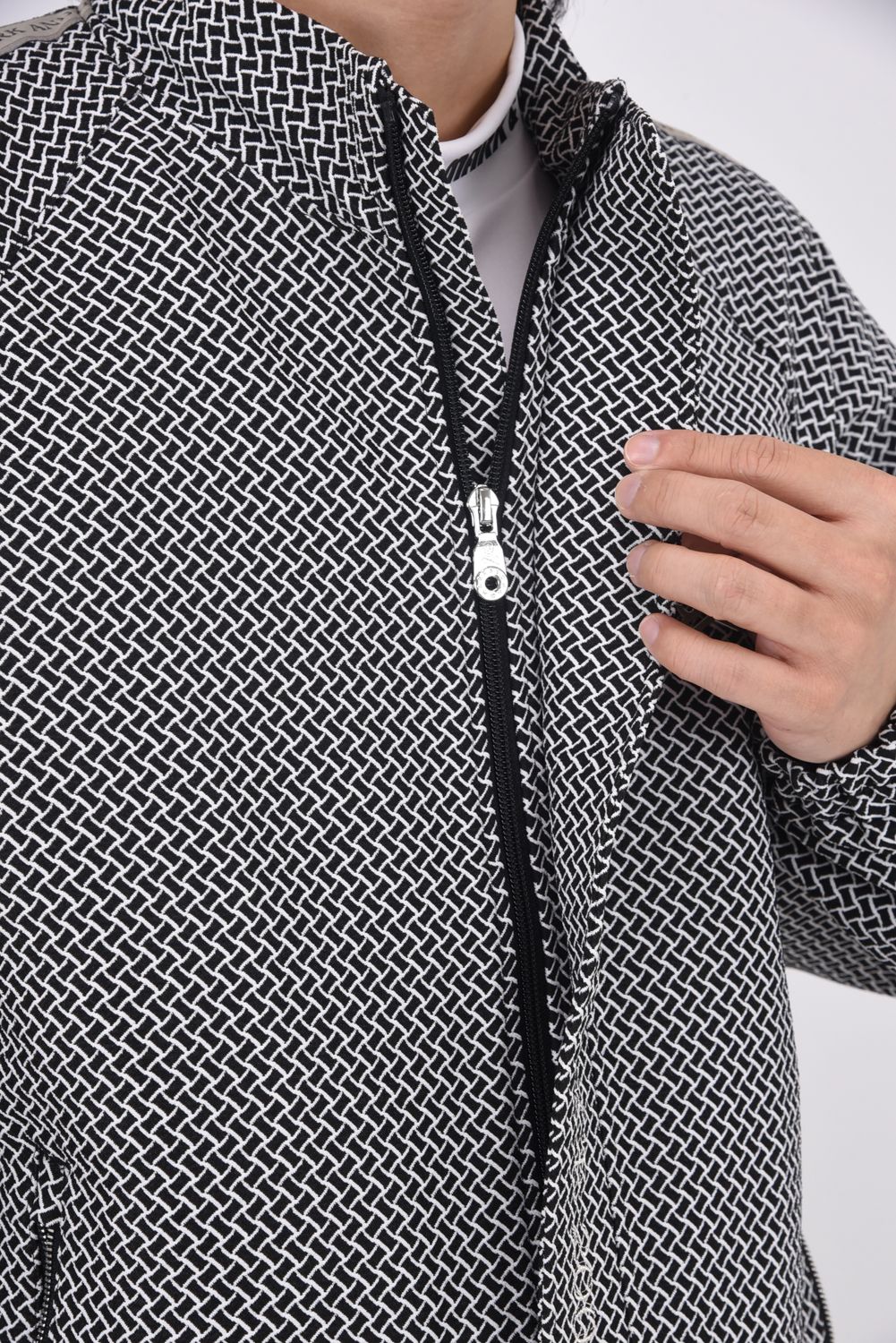 GARDA JERSEY JACKET / イントレチャートパターン ハイストレッチ ジャージーブルゾン (ブラック)