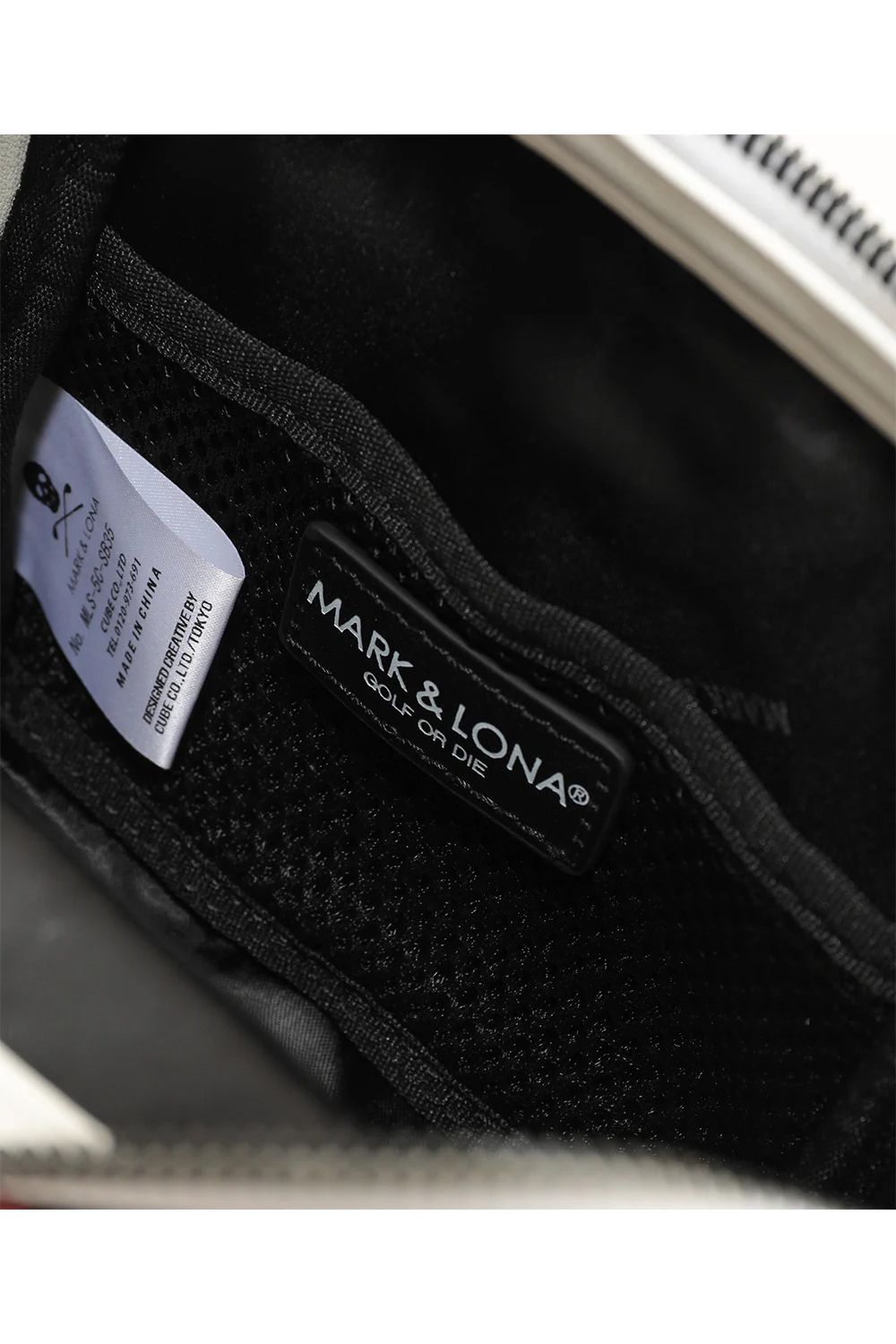 ETERNAL QUILTED 2-WAY BELT BAG / シンセティックレザー サークルスカル キルティング 2WAYウエストポーチ (ホワイト)