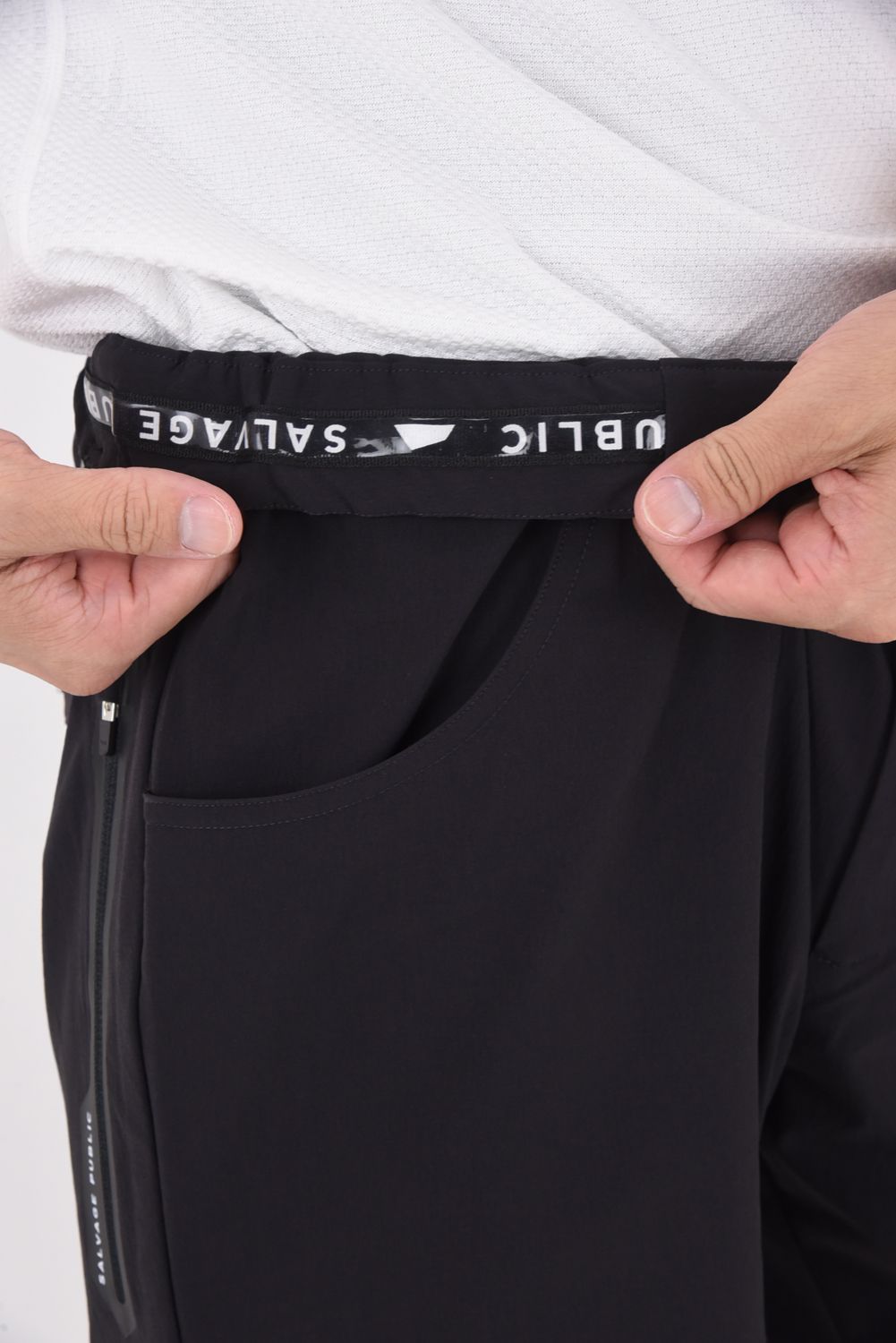 MAKANI SHORTS / 4WAYストレッチ ベイカーショーツ (ブラック)