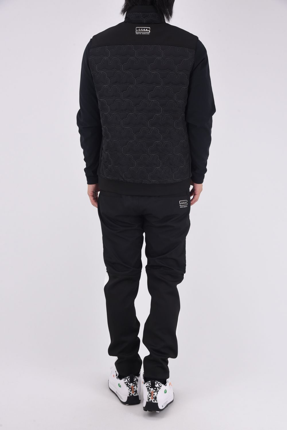 【25AW】 GEOMETRIC WAVE QUILTING PANTS / ジオメトリックウェーブ ハイブリッドキルティングパンツ (ブラック)