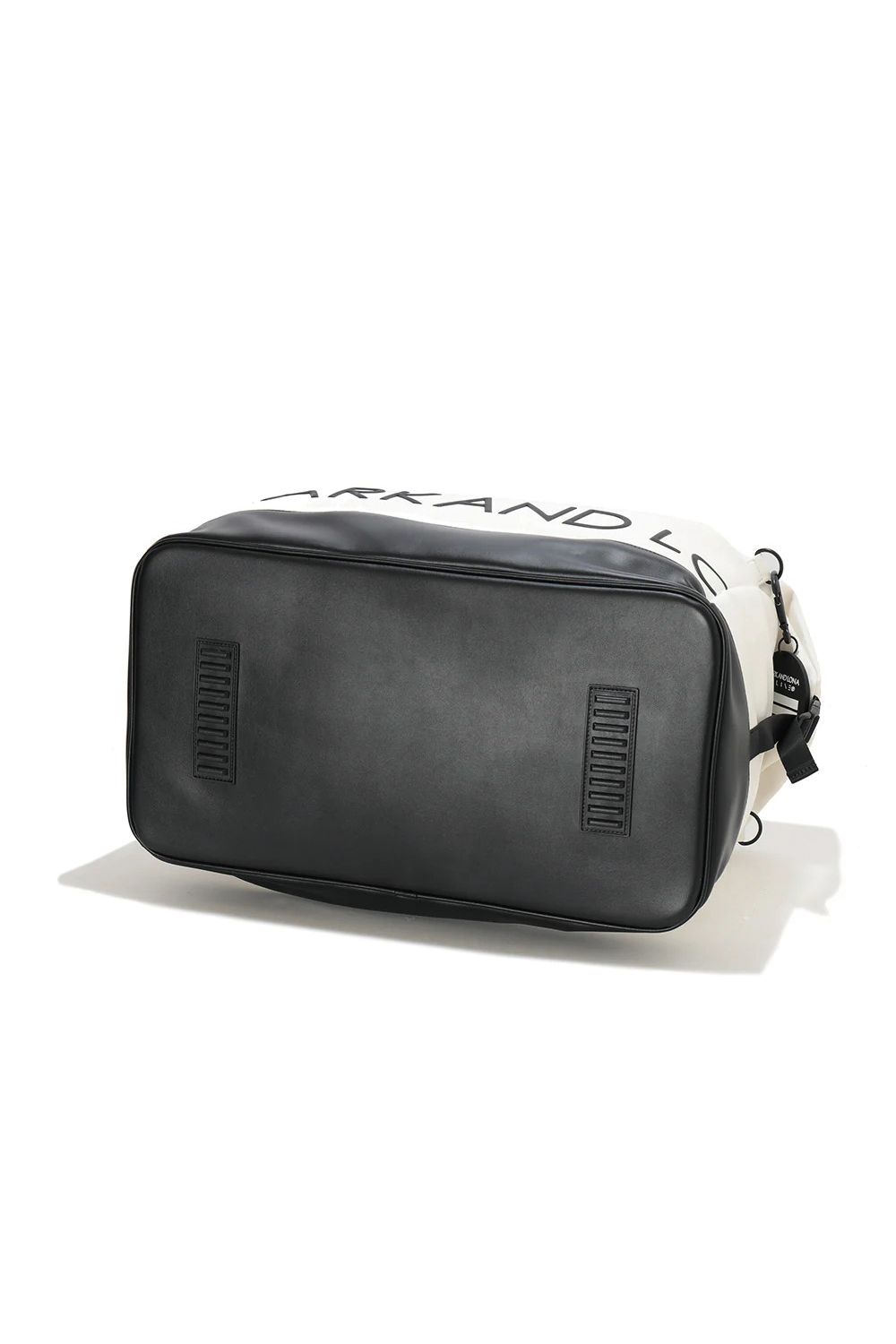 【26SS】【T-LINE】 VELOCITY TRAVEL DUFFLE BAG / モノトーン シンセティックレザー 2WAYボストンバッグ (ホワイト)