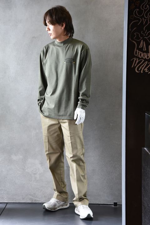 【DEVEREUX GOLF】 オリーブ×ベージュのアースカラーコーデ