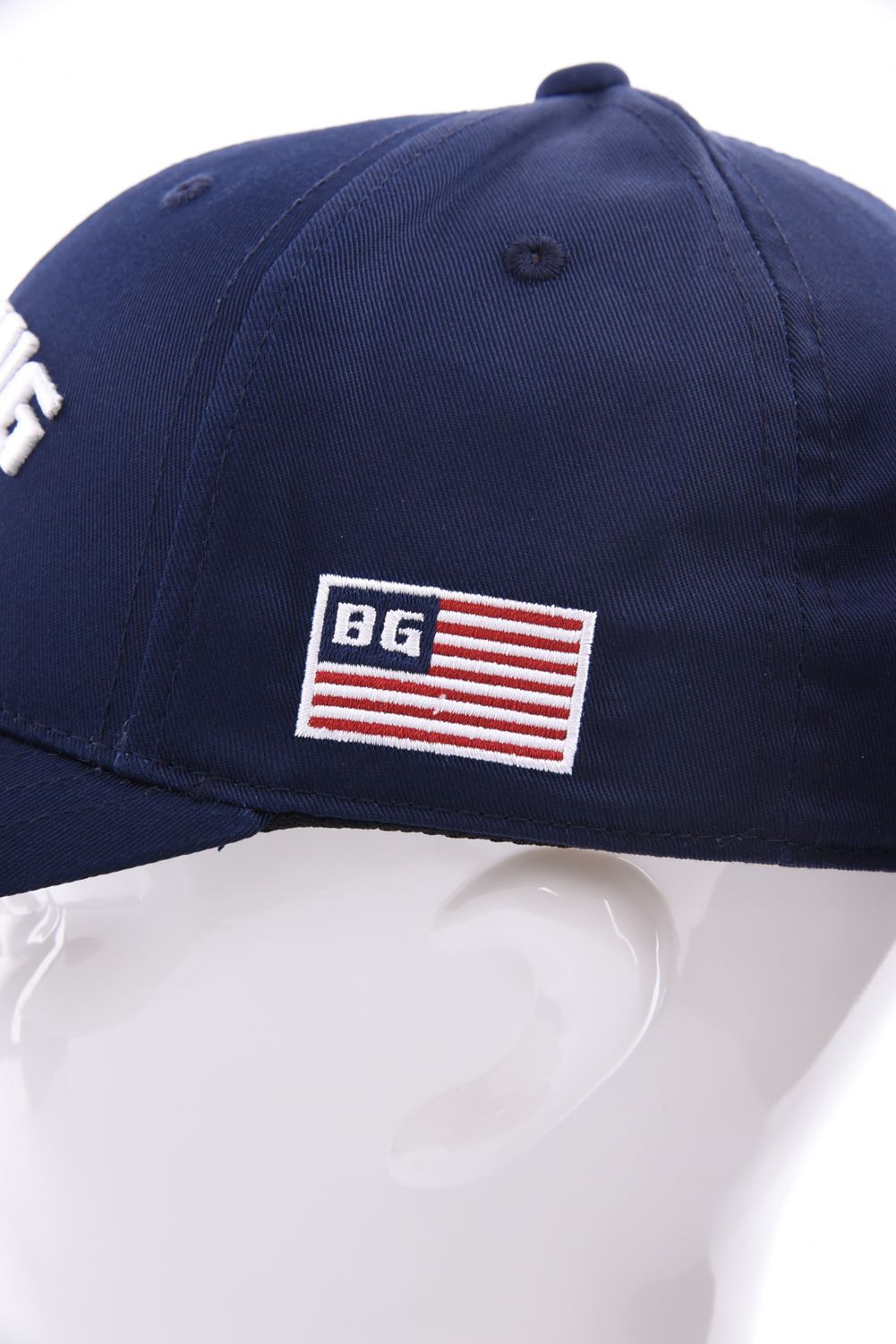 【26AW】 MEN’S COLLEGE LOGO CAP / カレッジロゴ刺繍 キャップ (ネイビー)